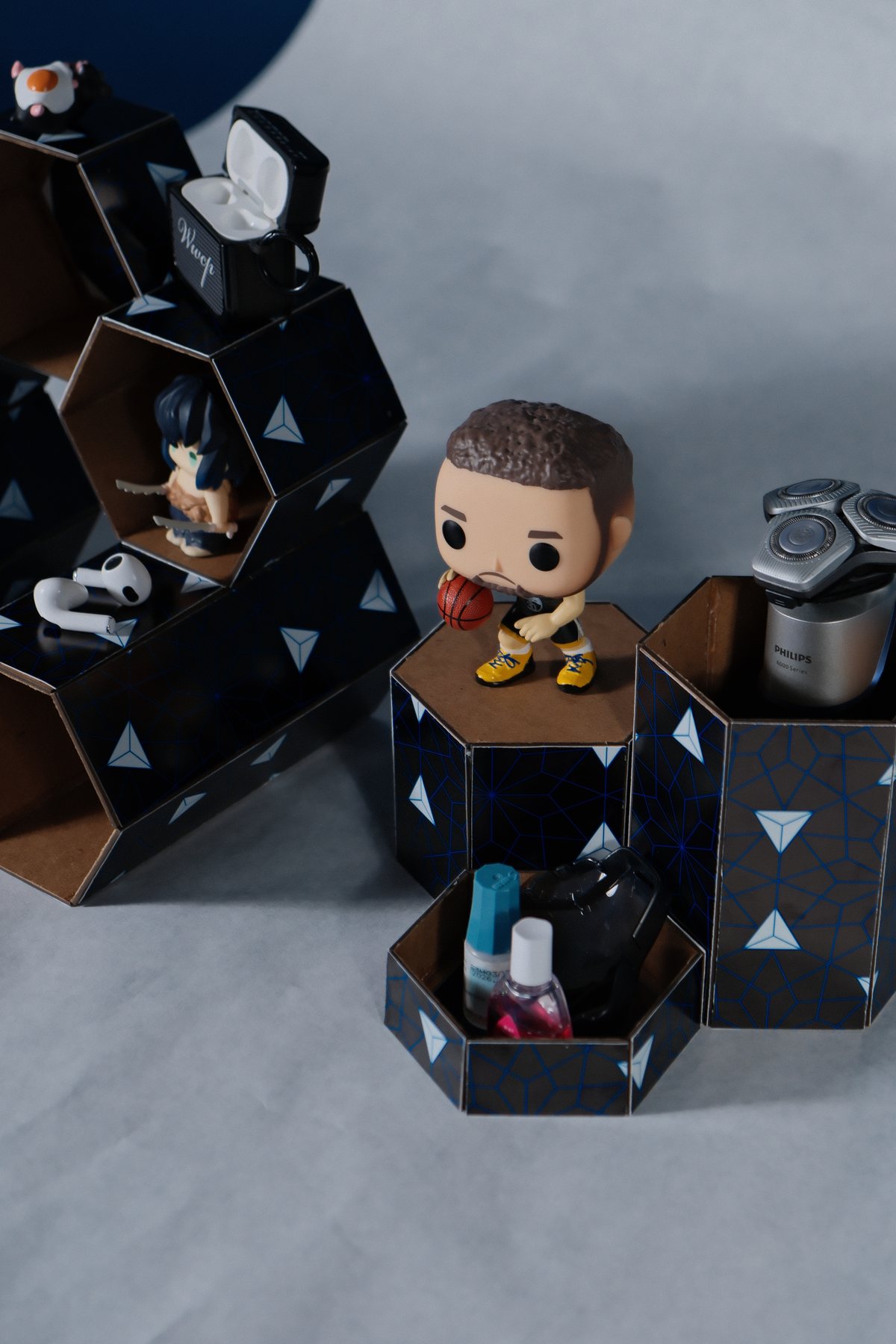 Alternate personal configuration of the Honeycomb Desk Organizer